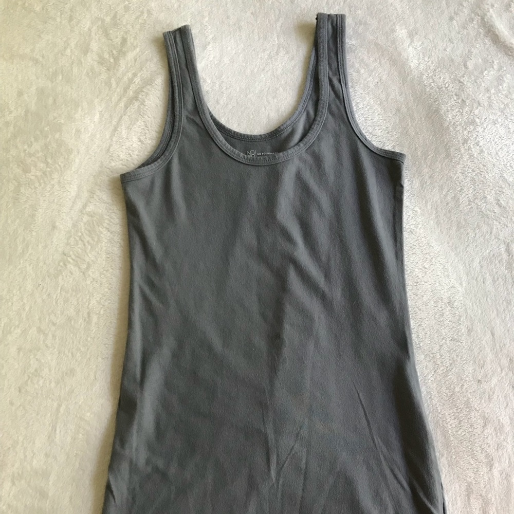 Grey tank top